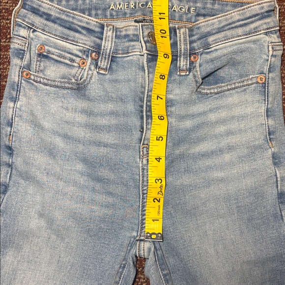 American Eagle Super high rise flare light wash distressed jeans Womens 00 - Picture 10 of 12
